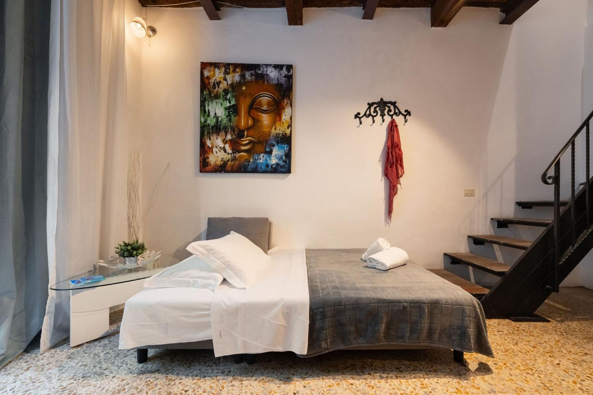 F1 - Santa Croce One Bedroom Apartment For Couples Florenz Exterior foto